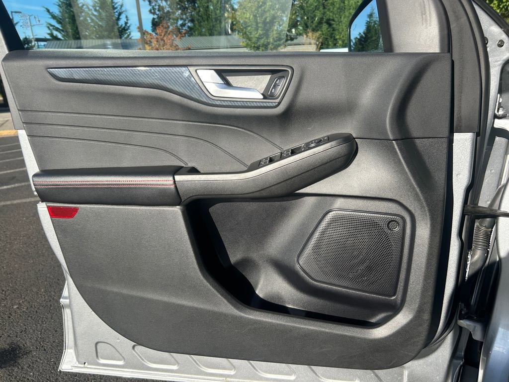 Used 2023 Ford Escape ST-Line w/ Tech Pack #1 image 23