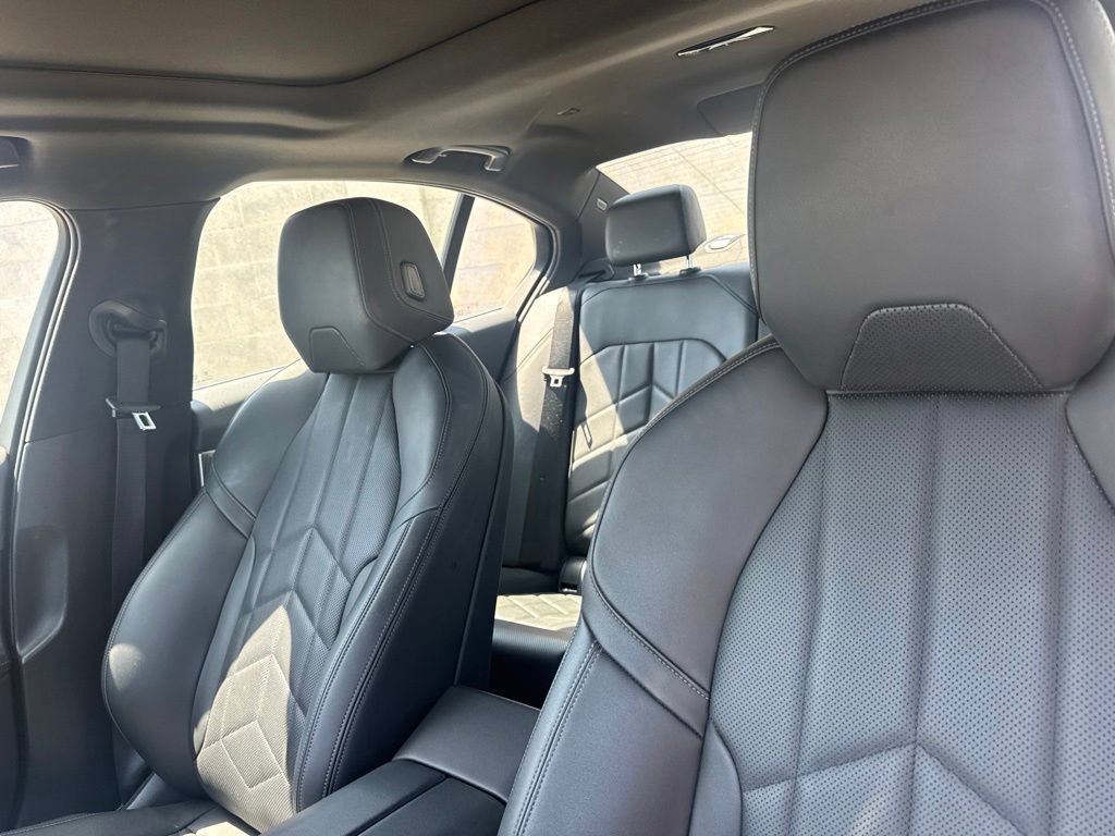 Used 2024 BMW 530i RWD image 14
