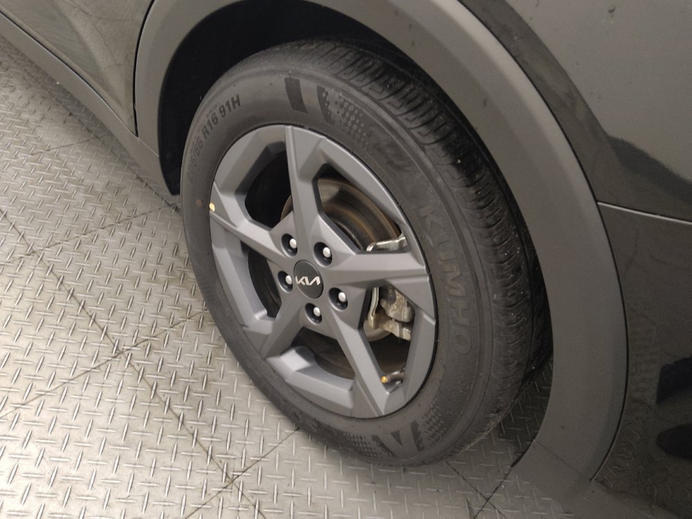 Used 2025 Kia K4 FWD image 31