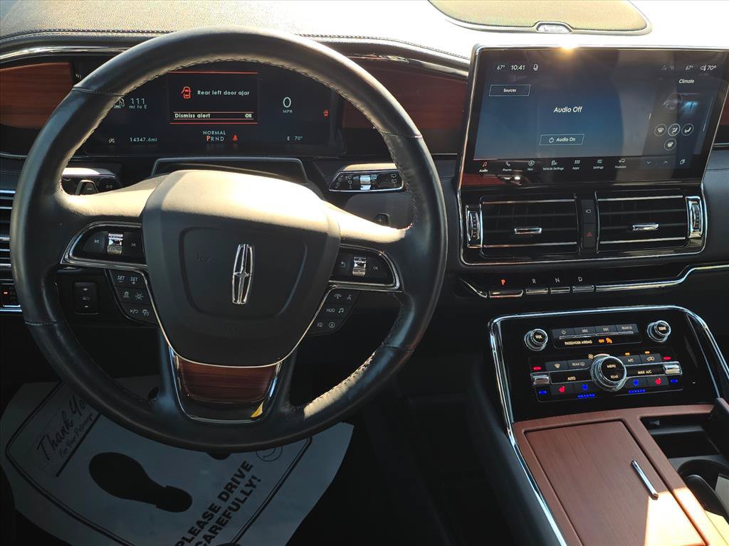 Used 2024 Lincoln Navigator L Reserve AWD/4WD image 10