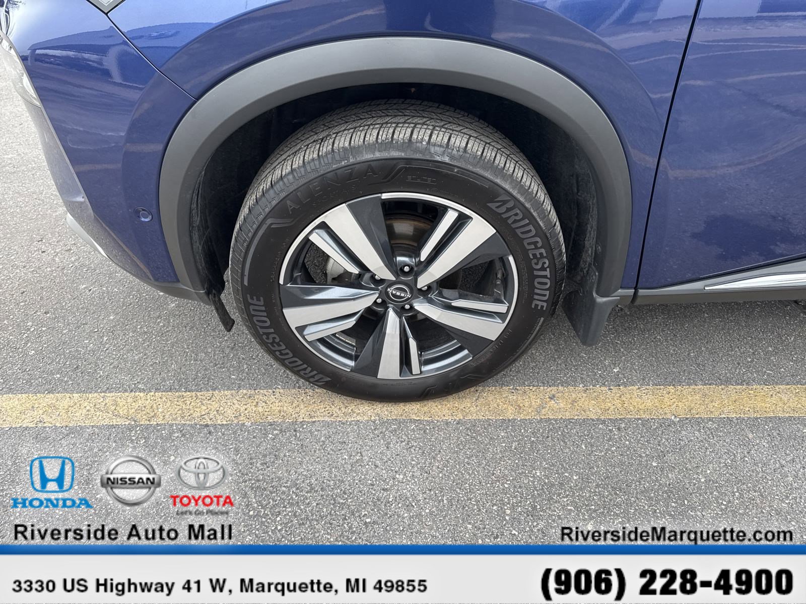 Used 2023 Nissan Rogue Platinum image 11