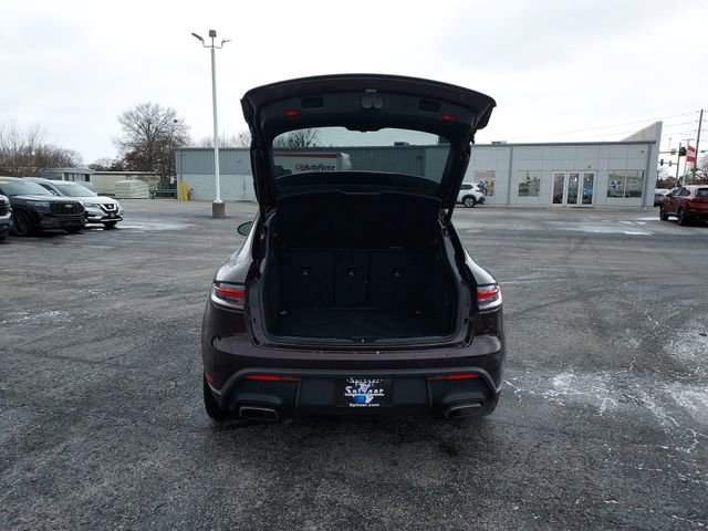 Used 2023 Porsche Macan image 23
