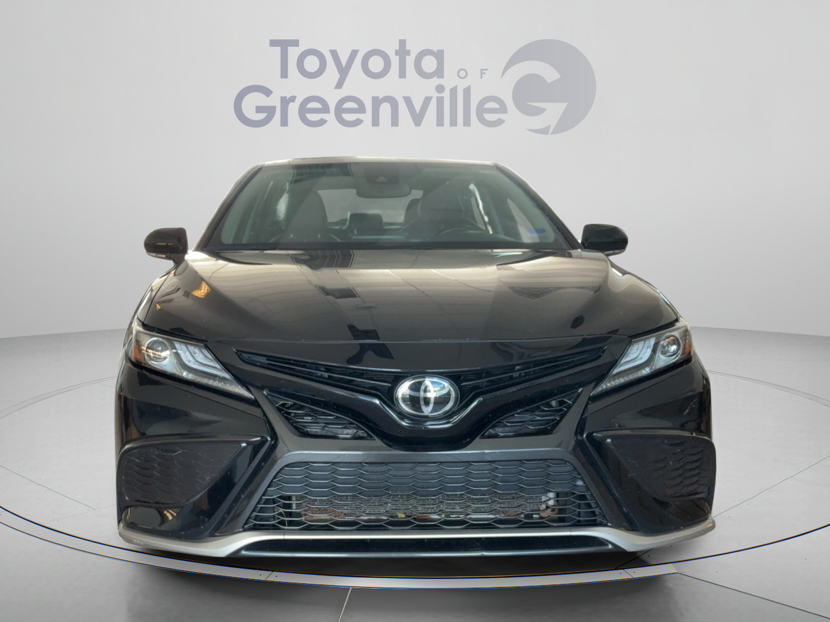 Used 2024 Toyota Camry XSE FWD image 9
