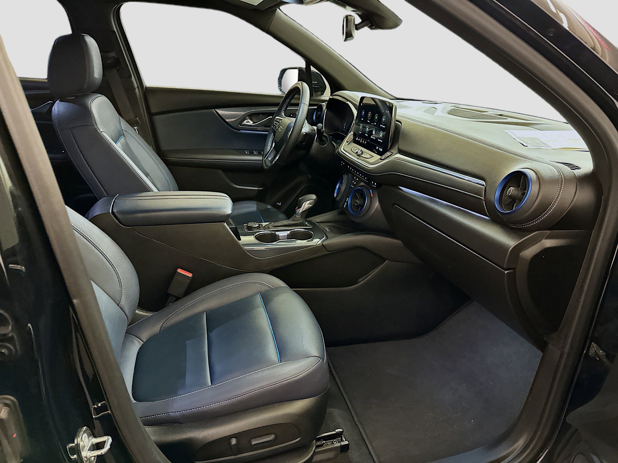 Used 2023 Chevrolet Blazer RS w/ Enhanced Convenience Package image 33