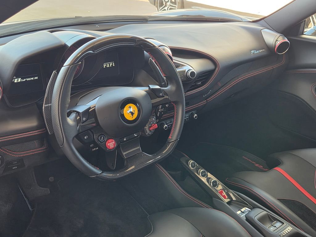 Used 2022 Ferrari F8 Tributo image 2
