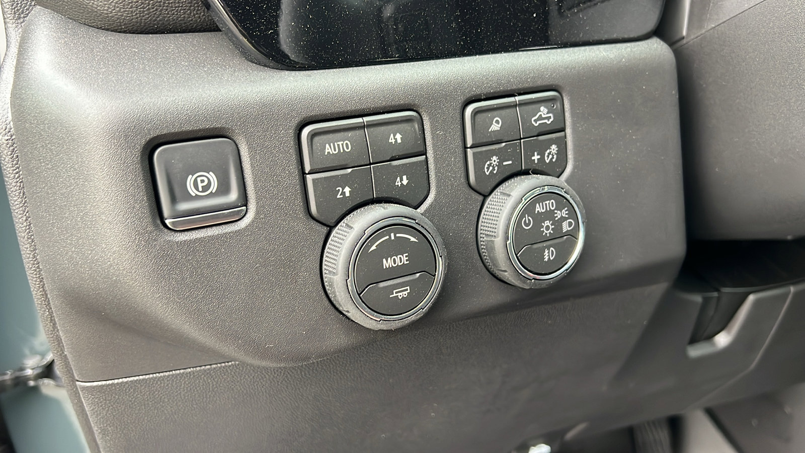 New 2026 Chevrolet Silverado 1500 LT Trail Boss w/ Safety Package image 31