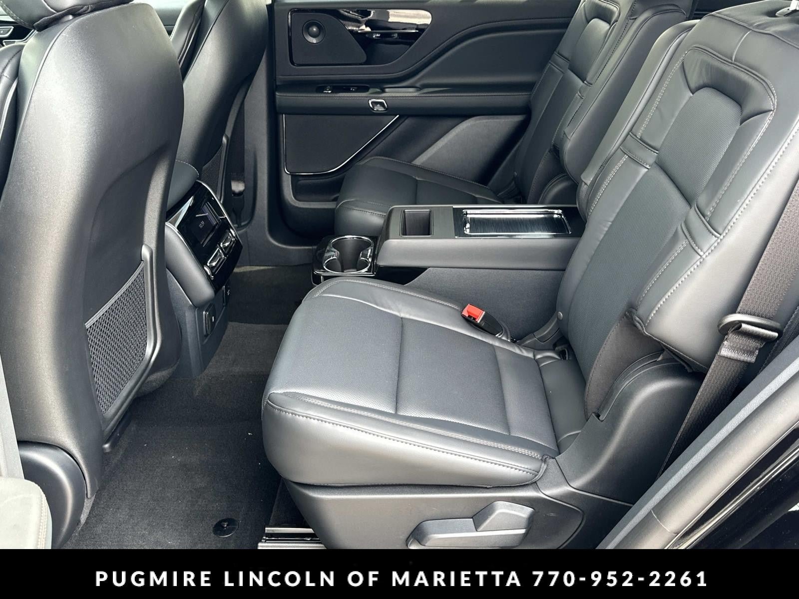 New 2026 Lincoln Aviator Reserve w/ Jet Appearance Package RWD image 21