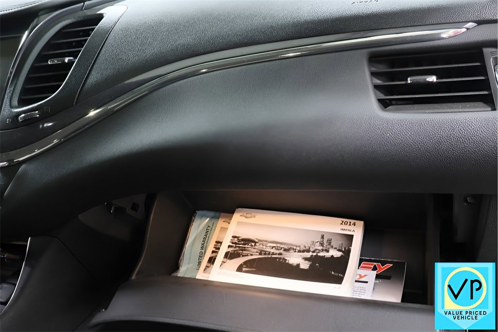 Used 2014 Chevrolet Impala LT w/ Convenience Package image 28