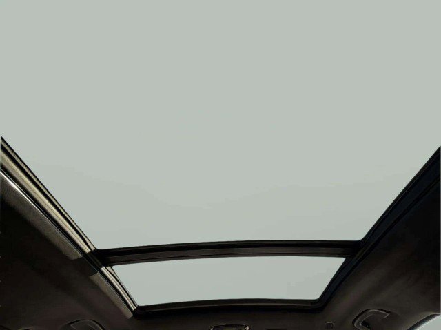 Used 2022 BMW X5 xDrive40i w/ M Sport Package image 16