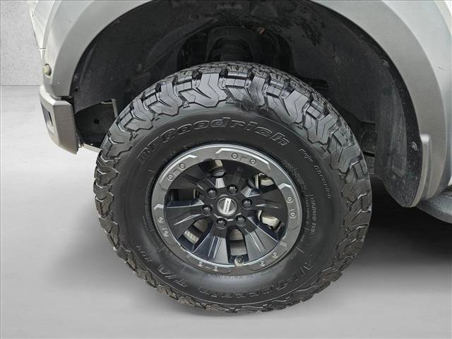 Used 2017 Ford F150 Raptor w/ Exterior Graphics Package image 23