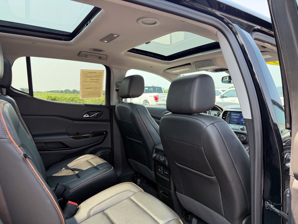 Used 2023 GMC Acadia AT4 w/ Technology Package AWD/4WD image 23