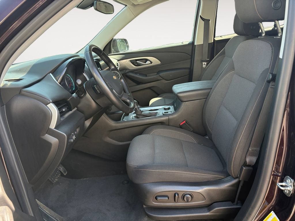 Used 2021 Chevrolet Traverse LT AWD/4WD image 9