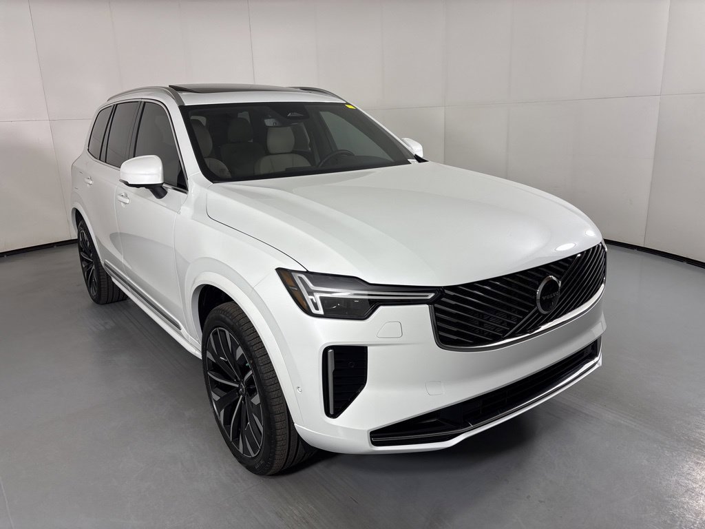 New 2026 Volvo XC90 T8 Plus w/ Protection Package AWD/4WD image 2