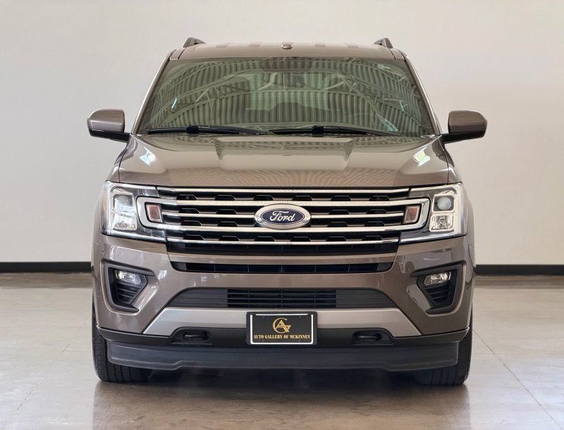 Used 2019 Ford Expedition XLT AWD/4WD image 2