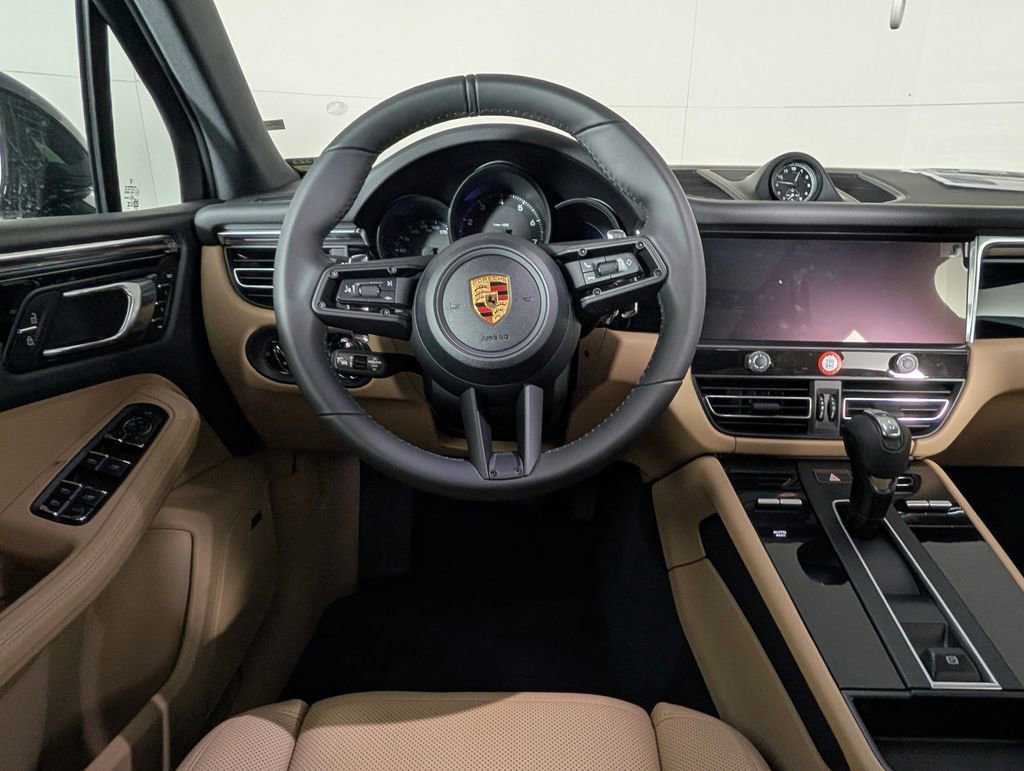 New 2026 Porsche Macan image 21