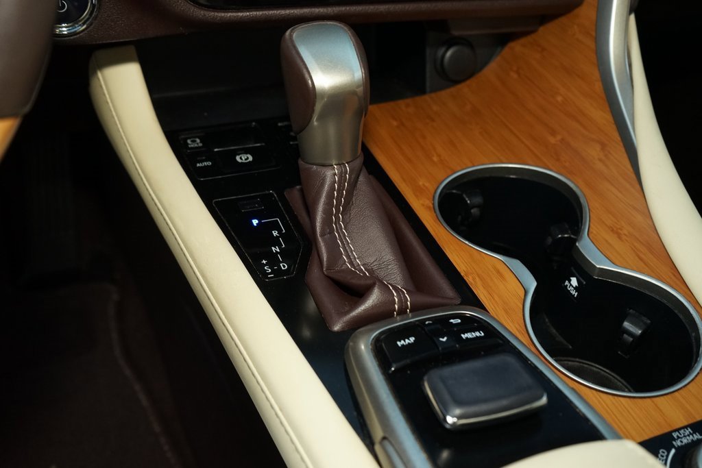 Used 2016 Lexus RX 450h AWD image 11