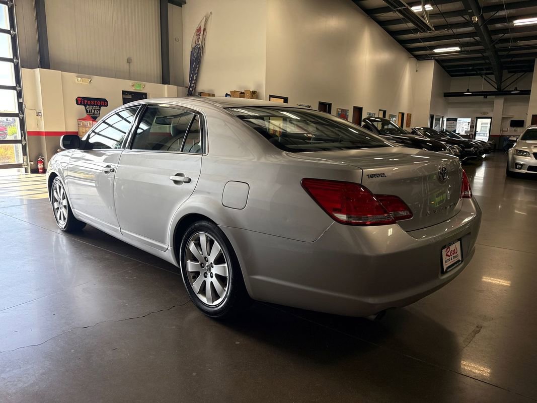 Used 2006 Toyota Avalon XLS image 20