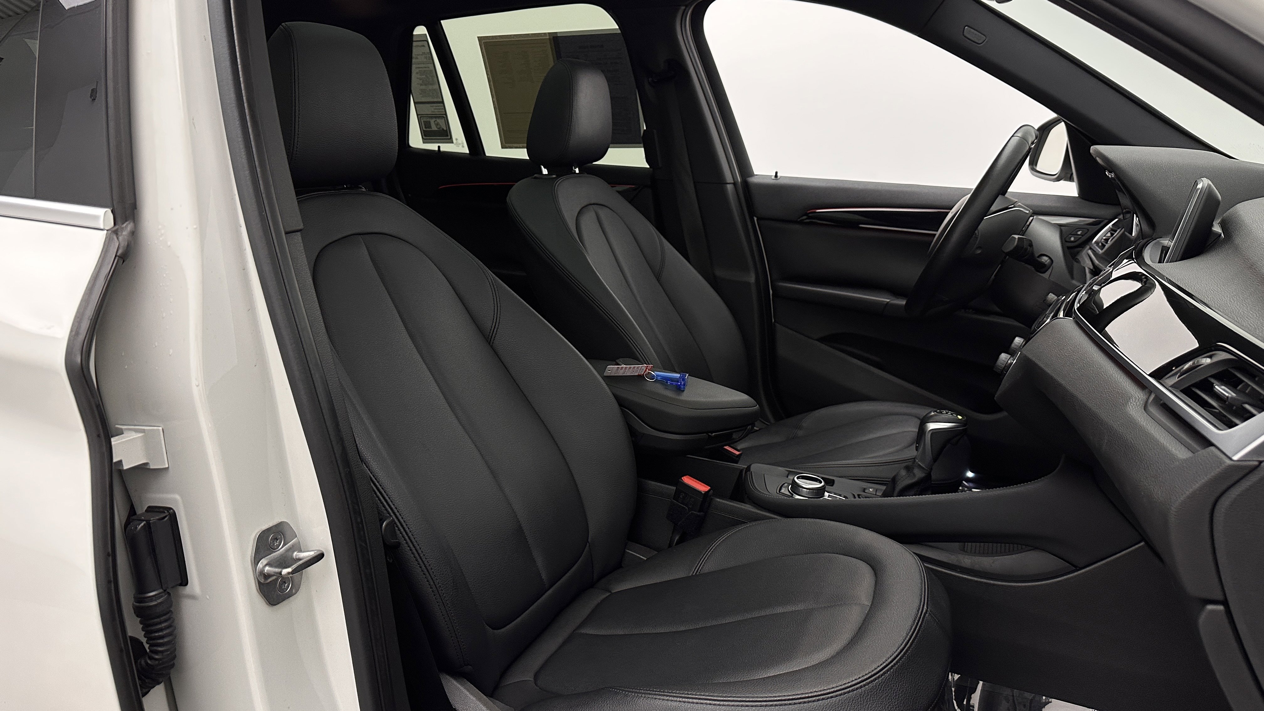 Used 2018 BMW X1 xDrive28i AWD/4WD image 37