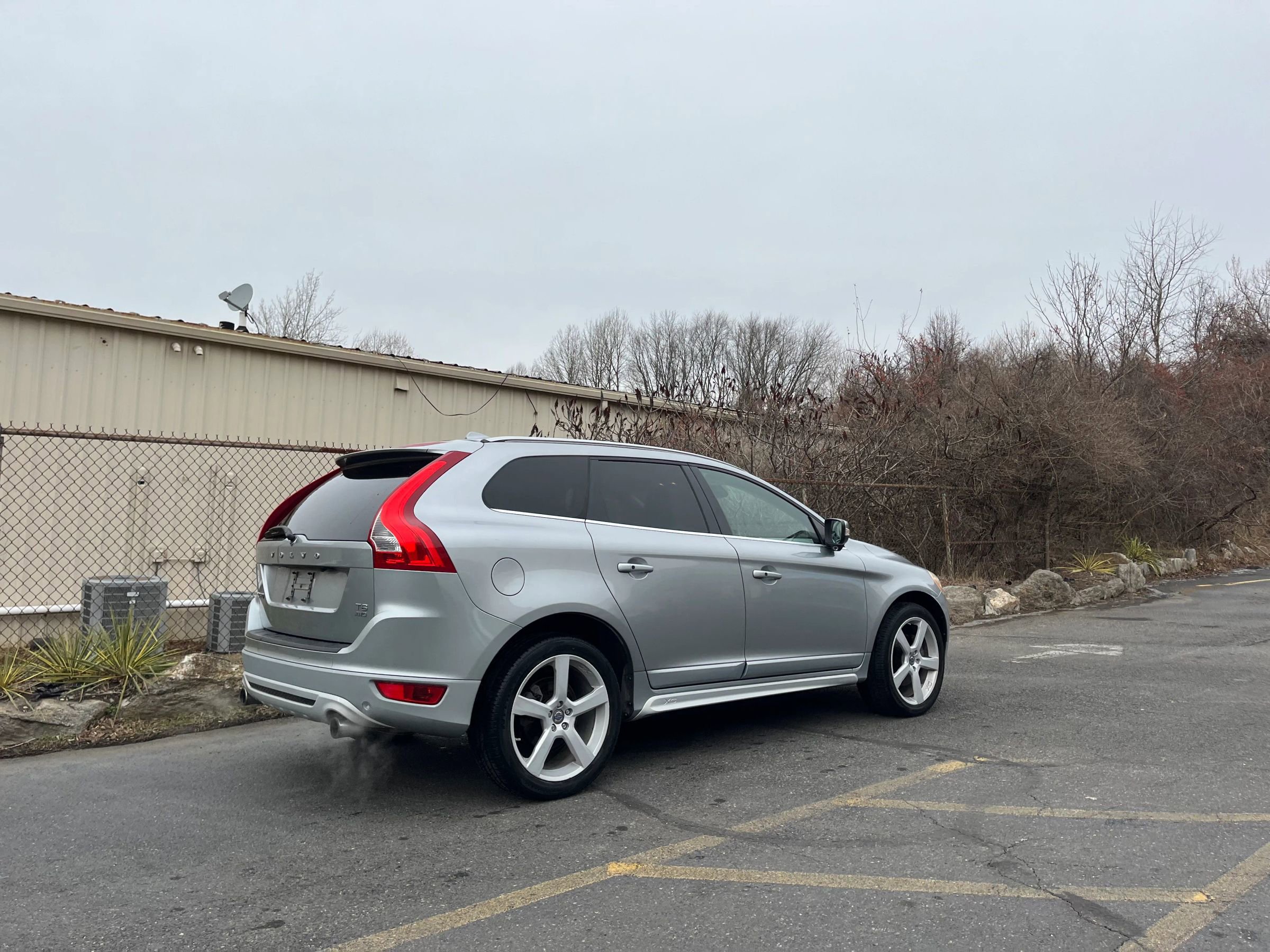Used 2012 Volvo XC60 T6 R-Design image 34