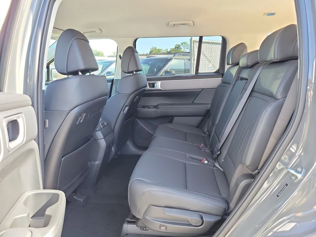 Used 2026 Hyundai Santa Fe SEL FWD image 14