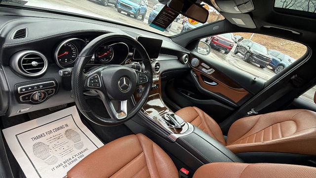 Used 2019 Mercedes-Benz GLC 350e 4MATIC image 14