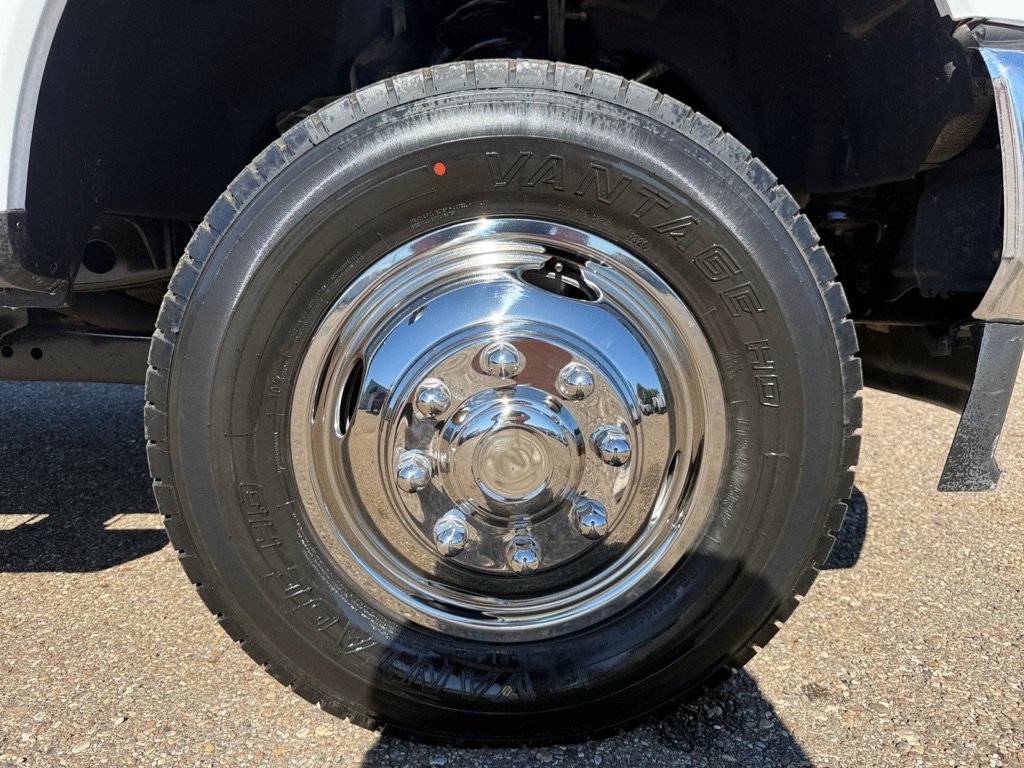 Used 2021 Ford F350 XL w/ Power Equipment Group AWD/4WD image 24