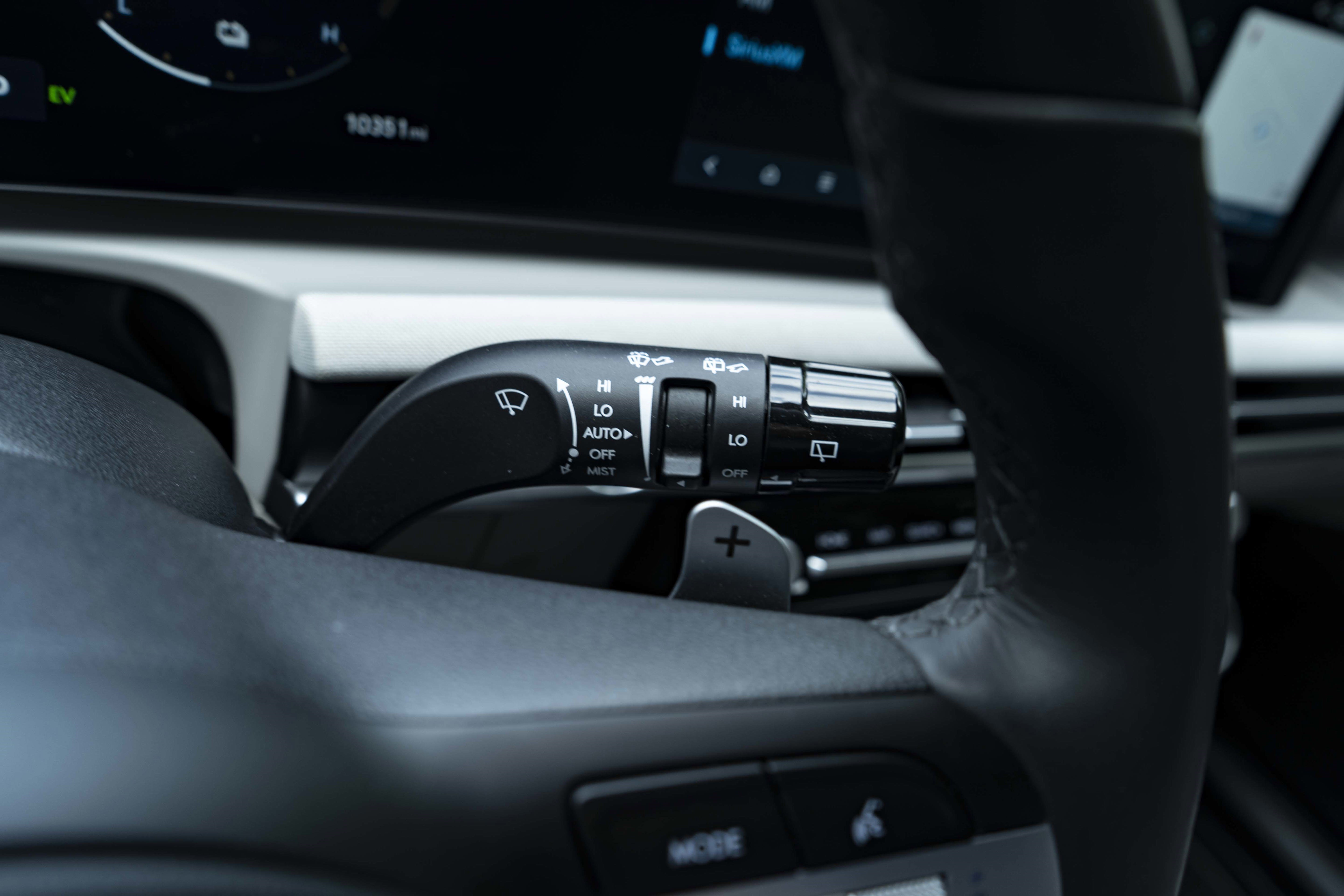 Used 2025 Hyundai Tucson Limited image 24