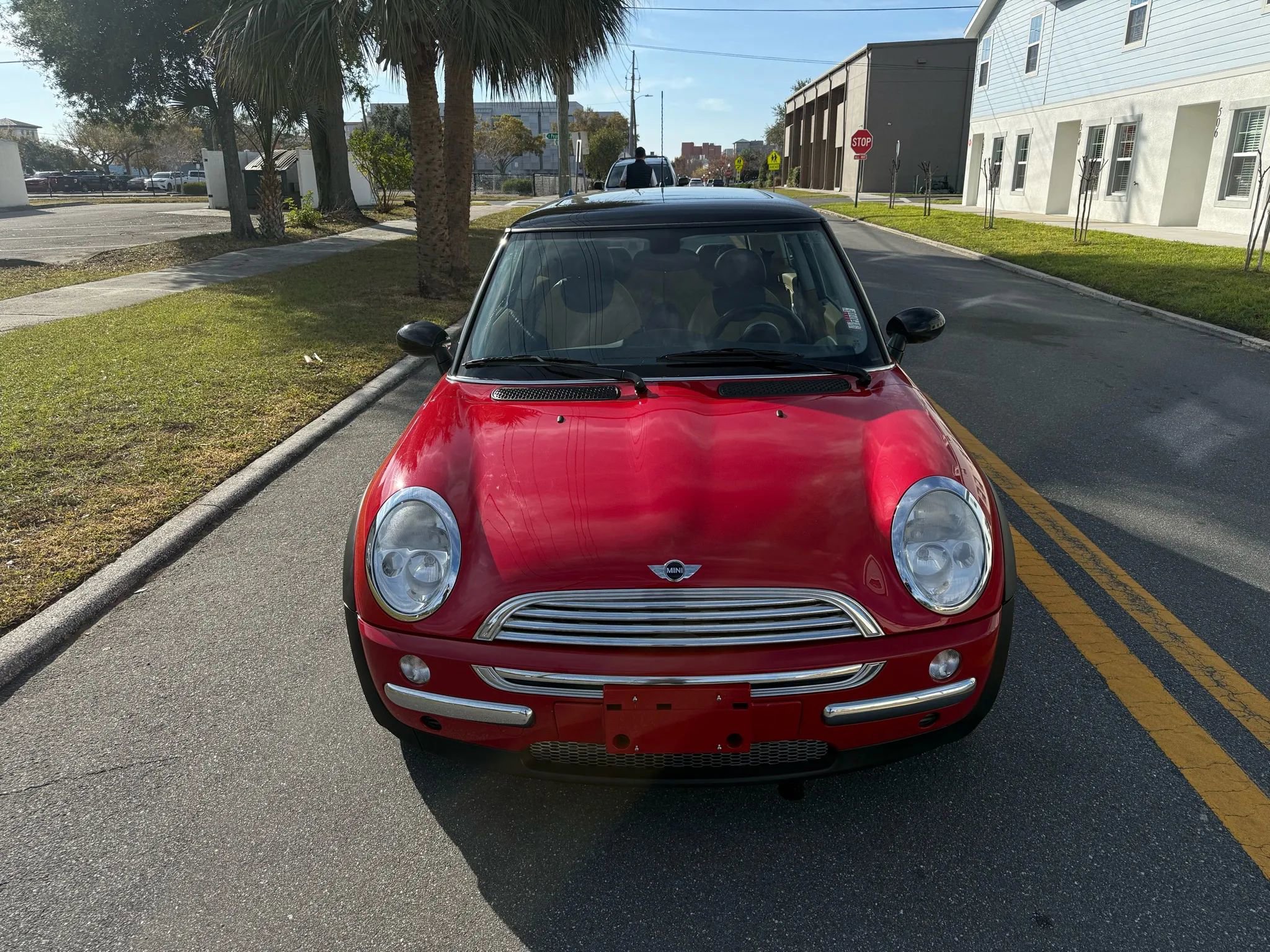 Used 2004 MINI Cooper Hardtop image 1