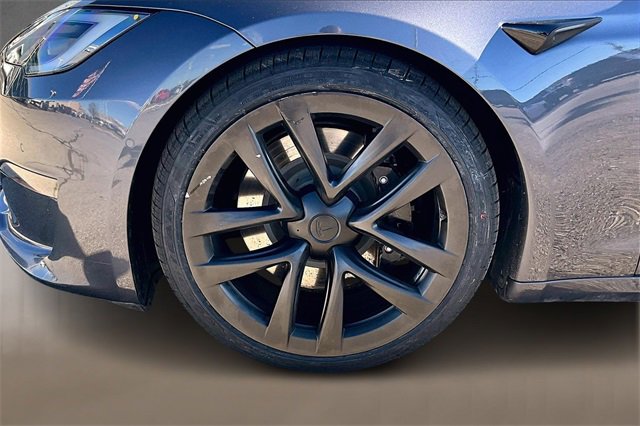 Used 2022 Tesla Model S Plaid image 6