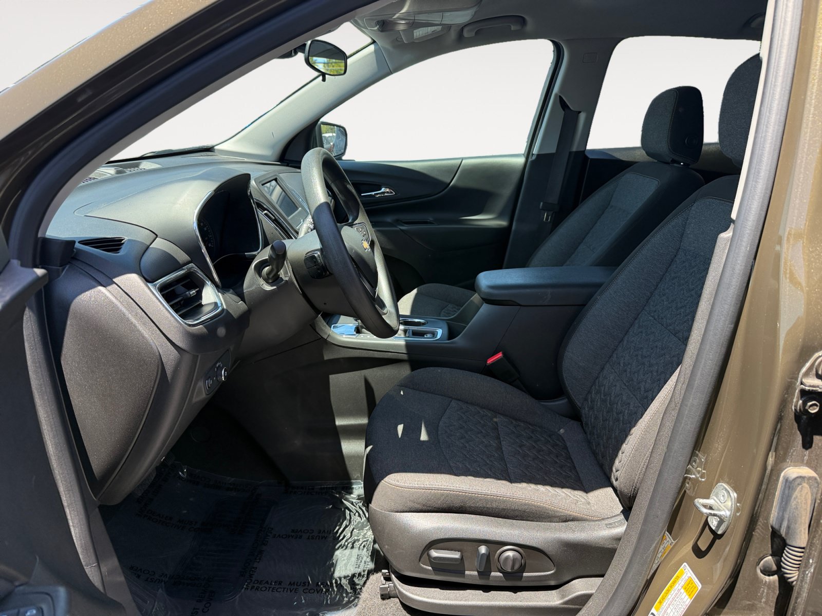 Used 2023 Chevrolet Equinox LT FWD image 10