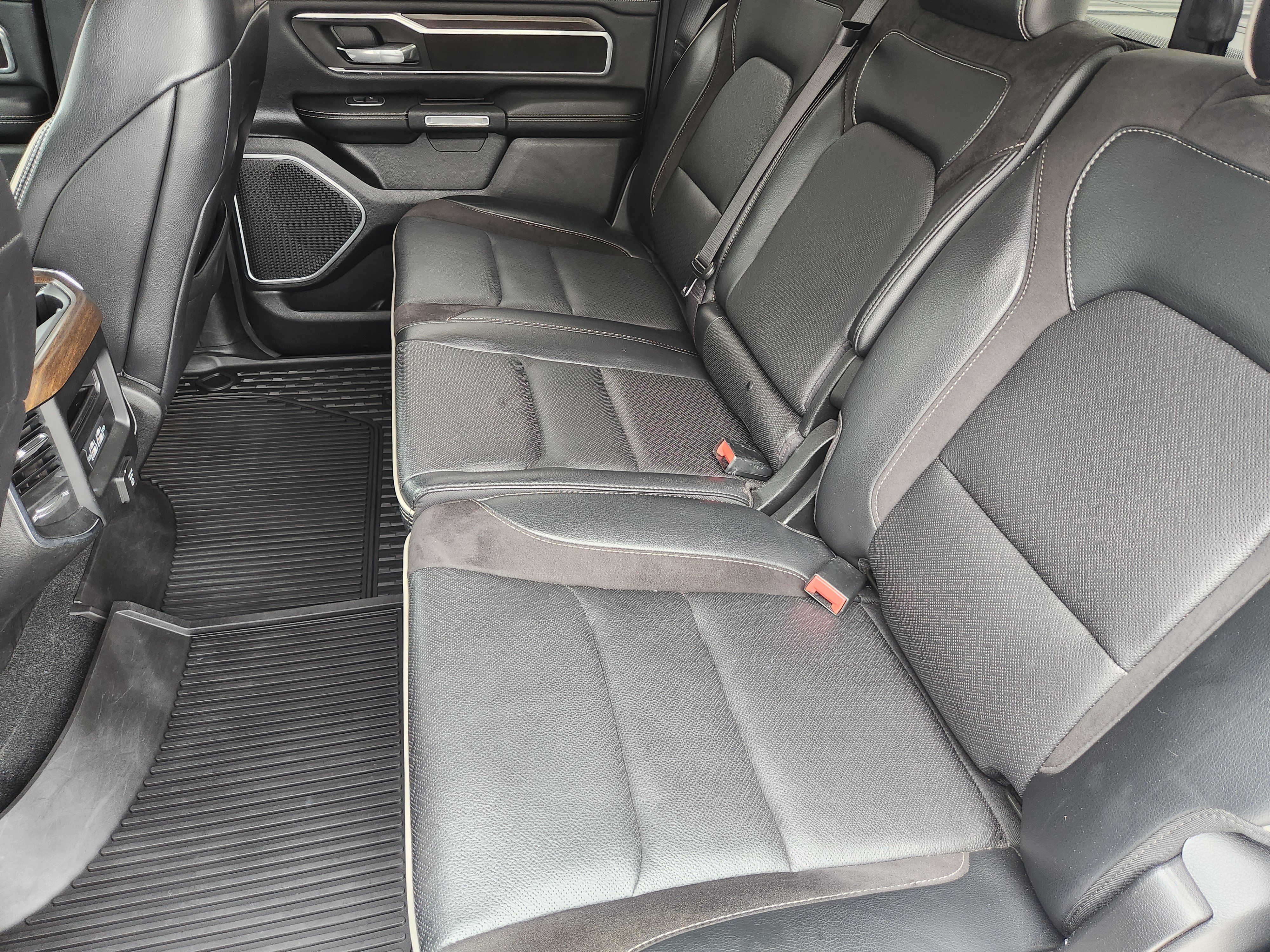 Used 2021 RAM 1500 Laramie w/ Laramie Southwest Edition AWD/4WD image 32