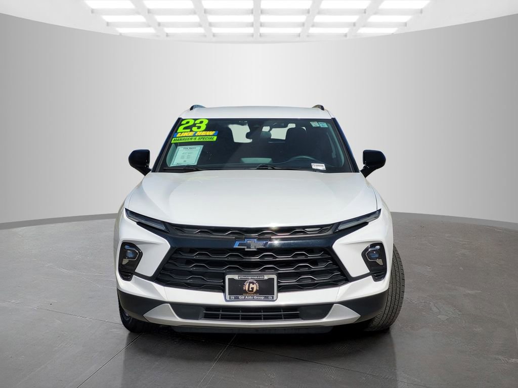 Used 2023 Chevrolet Blazer LT w/ Midnight/Sport Edition image 2