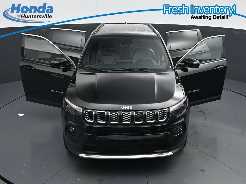 Used 2025 Jeep Compass Limited AWD/4WD image 35