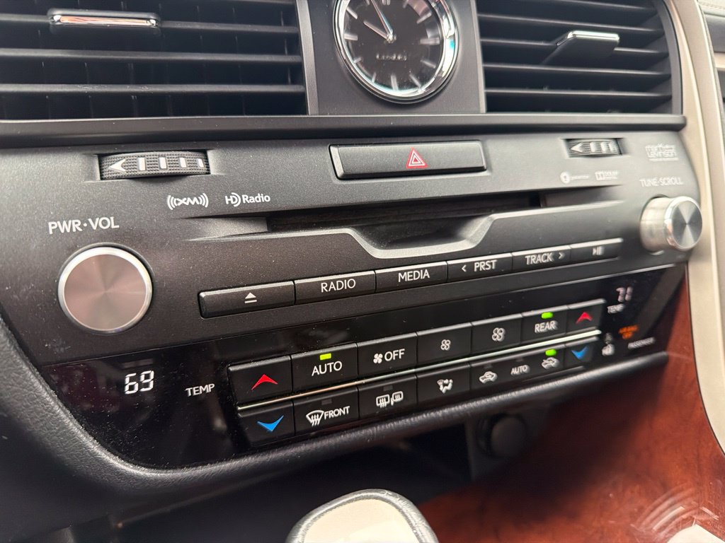 Used 2019 Lexus RX 350L AWD w/ Premium Package image 15