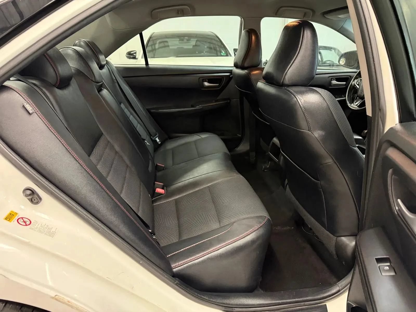 Used 2017 Toyota Camry SE FWD image 22