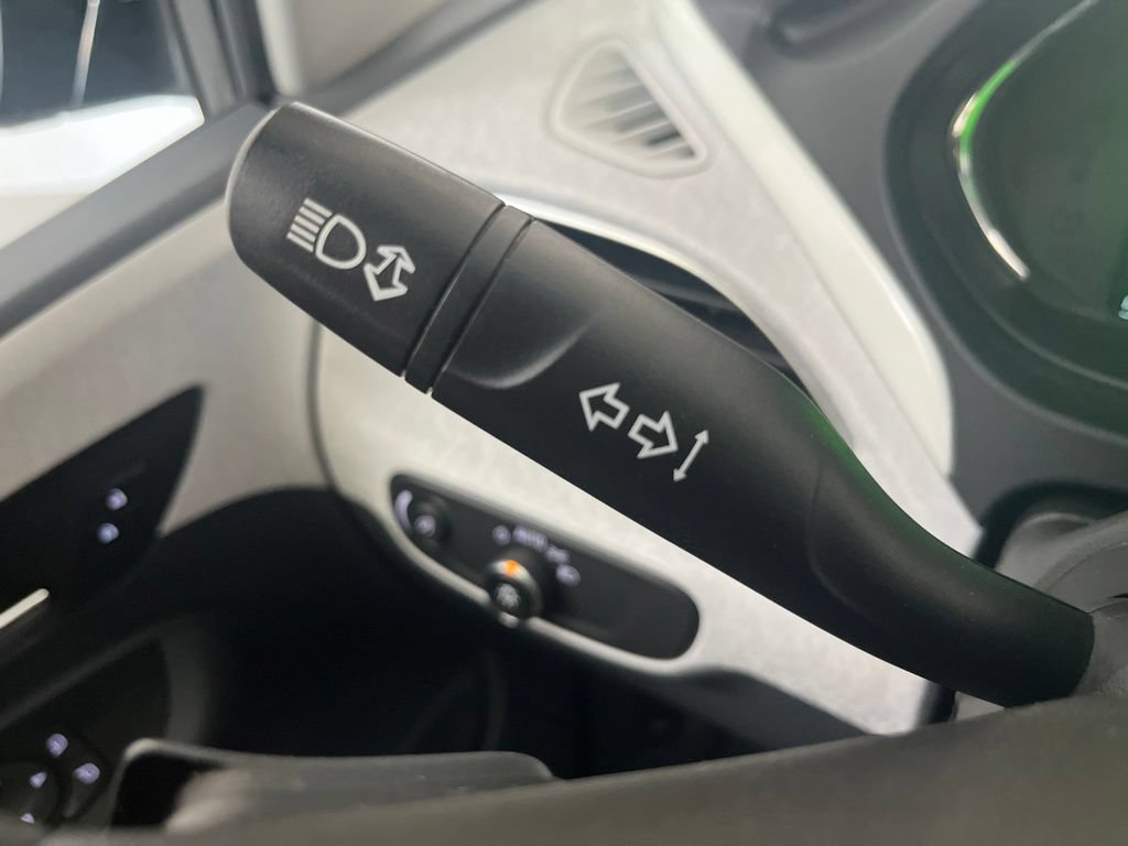 Used 2020 Chevrolet Bolt LT FWD image 61