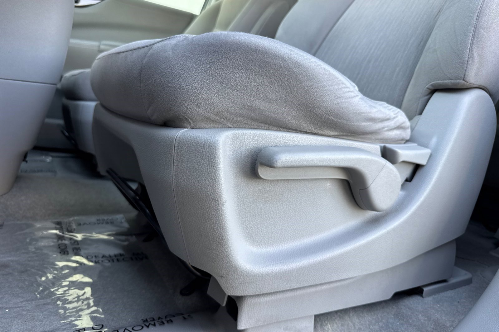 Used 2012 Nissan Quest SV FWD image 15