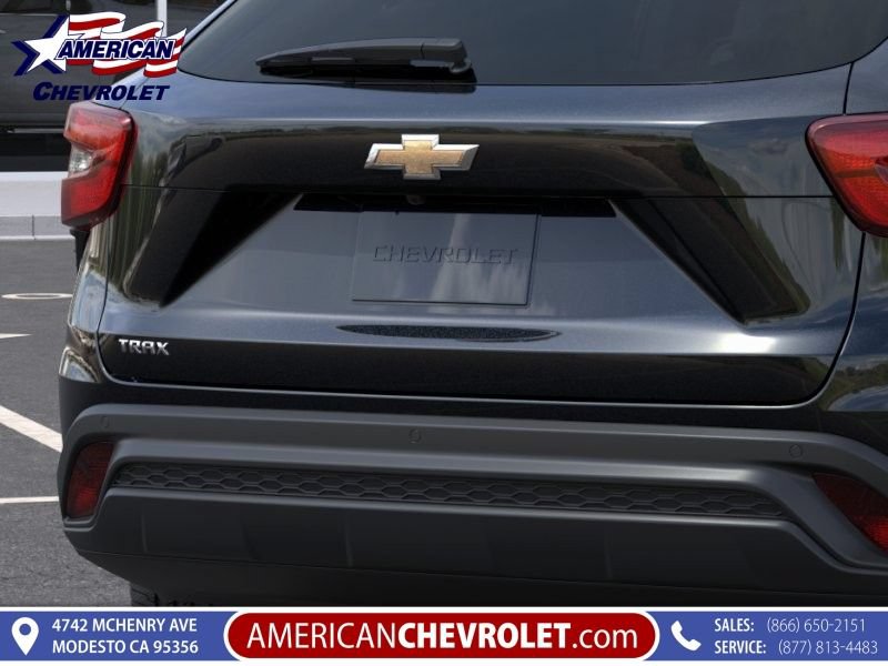 New 2026 Chevrolet Trax LS w/ LS Convenience Package FWD image 14
