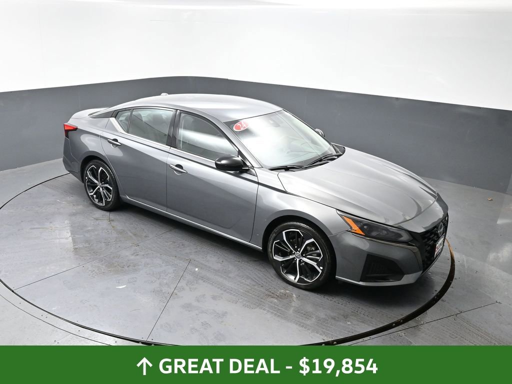 Used 2024 Nissan Altima 2.5 SR image 41