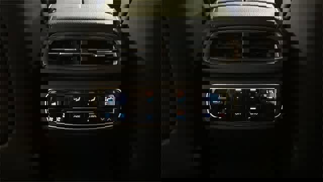 Used 2023 Genesis G80 2.5T w/ Advanced Package image 28