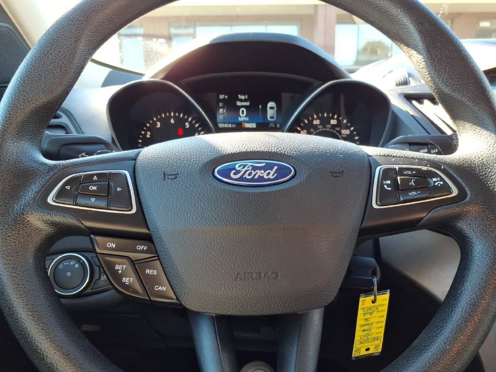 Used 2017 Ford Escape SE w/ Equipment Group 201A FWD image 20