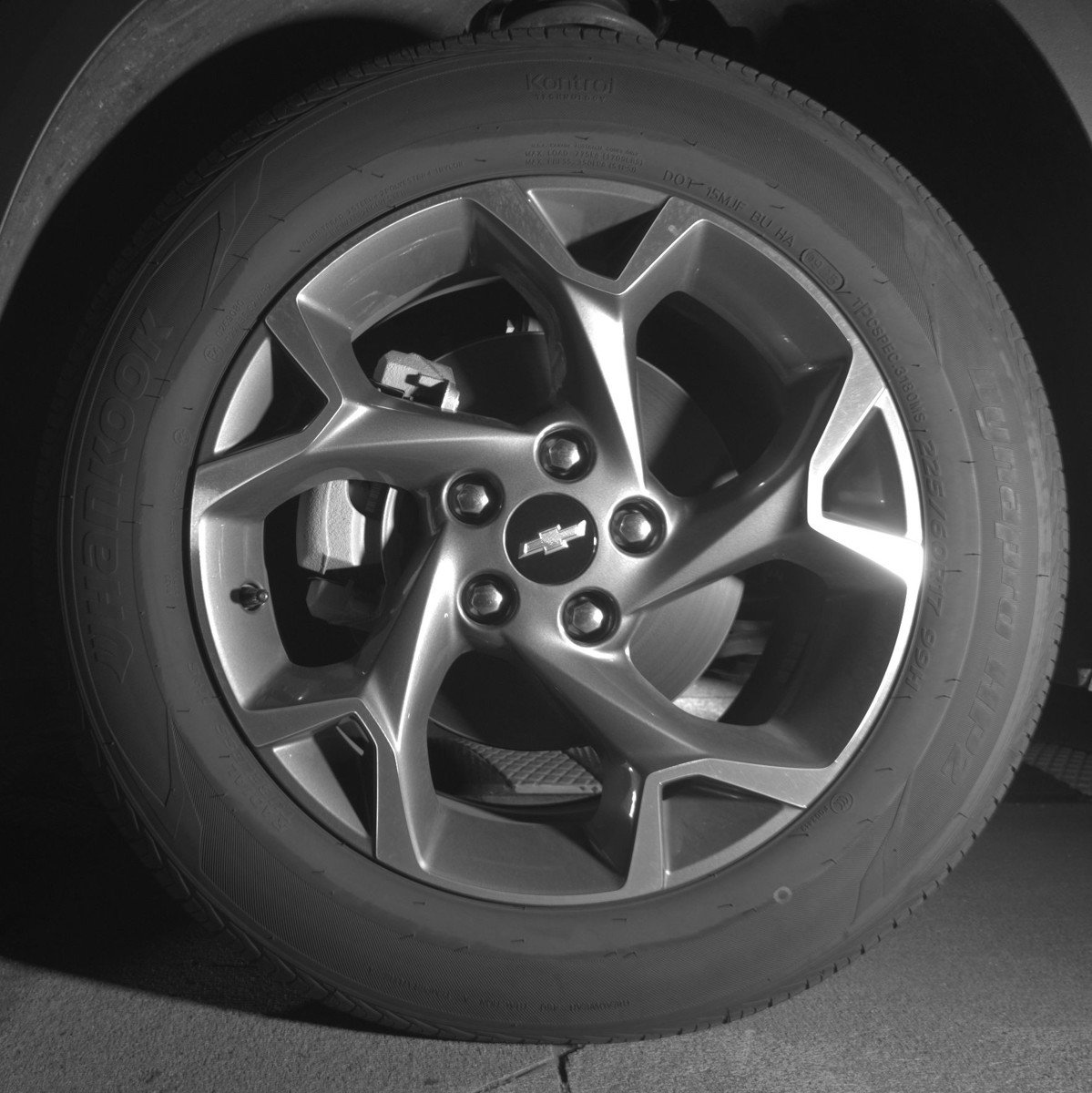 Used 2025 Chevrolet Trax LT w/ LT Convenience Package FWD image 9