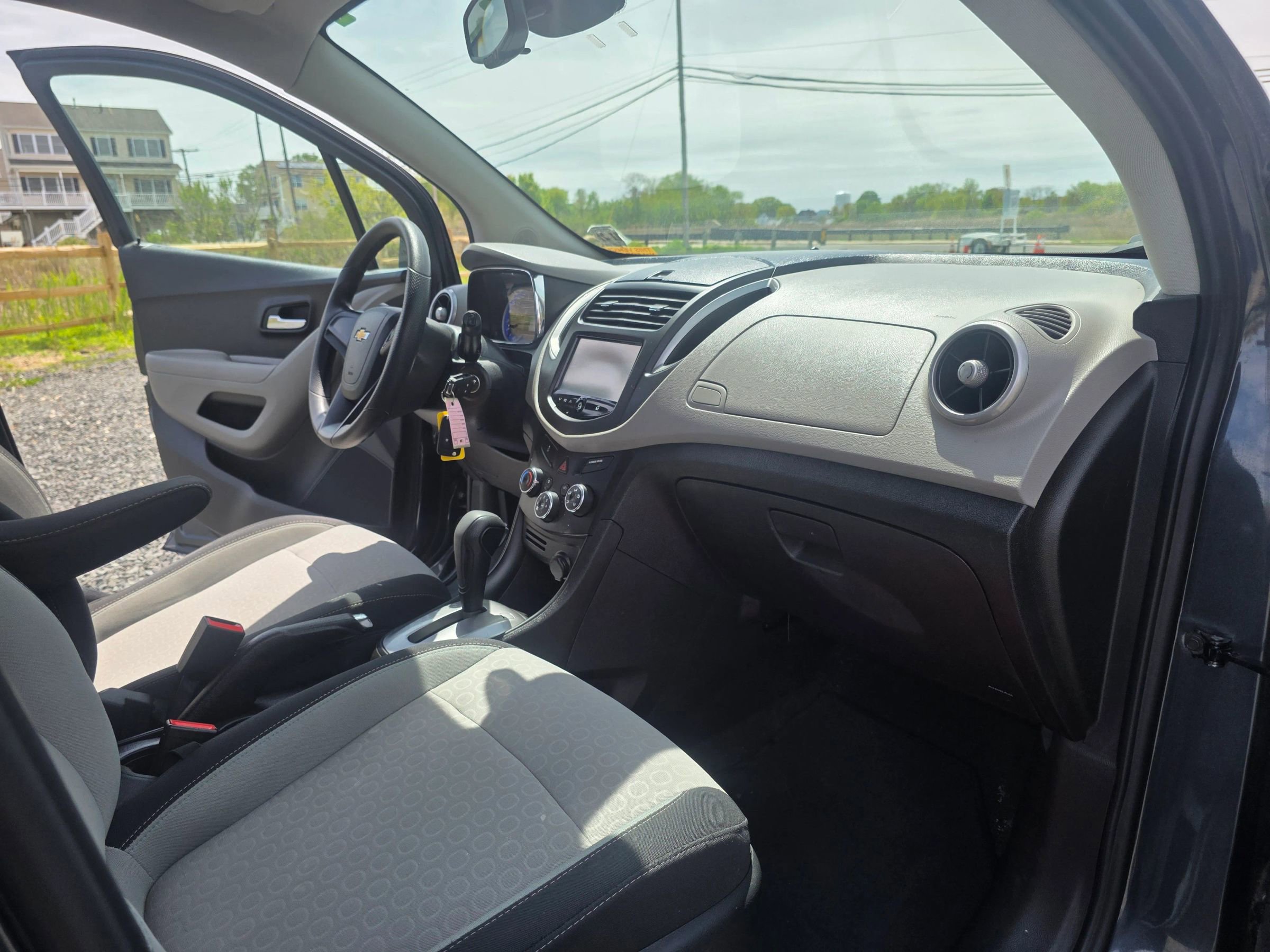 Used 2016 Chevrolet Trax LS AWD/4WD image 16