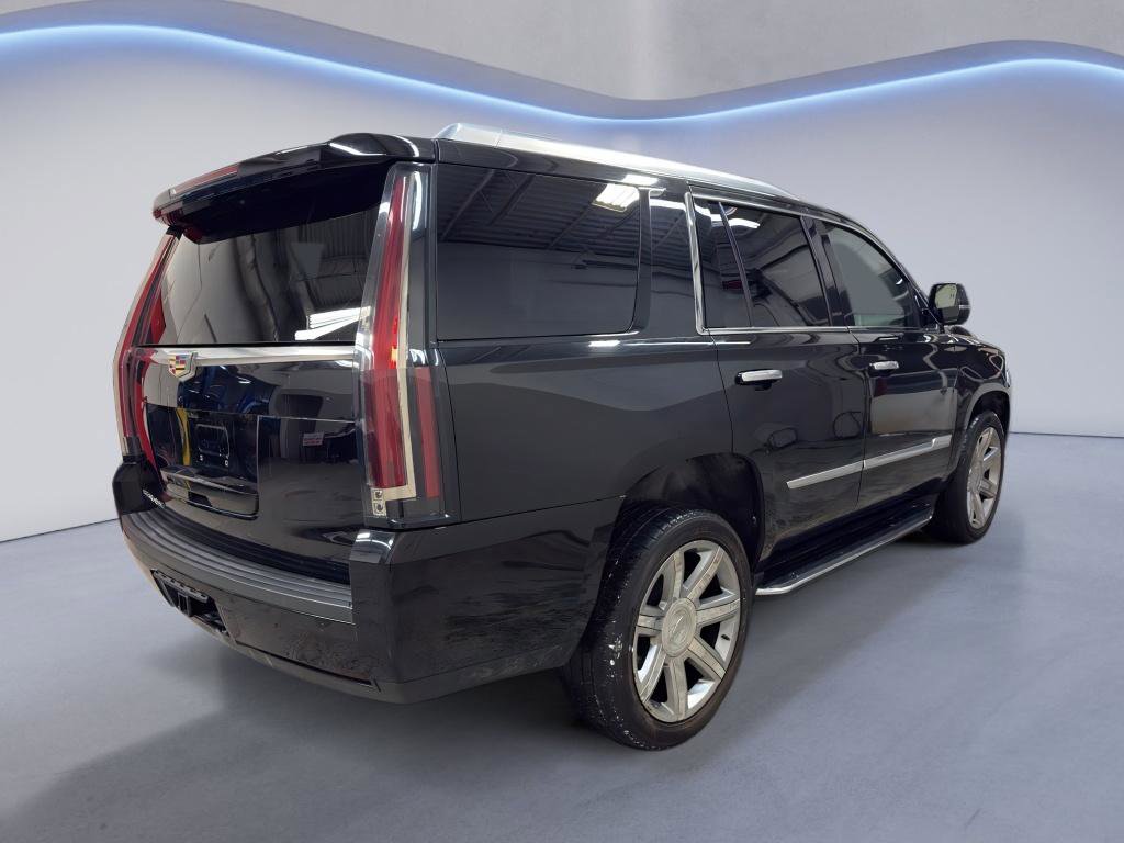 Used 2019 Cadillac Escalade Luxury image 7