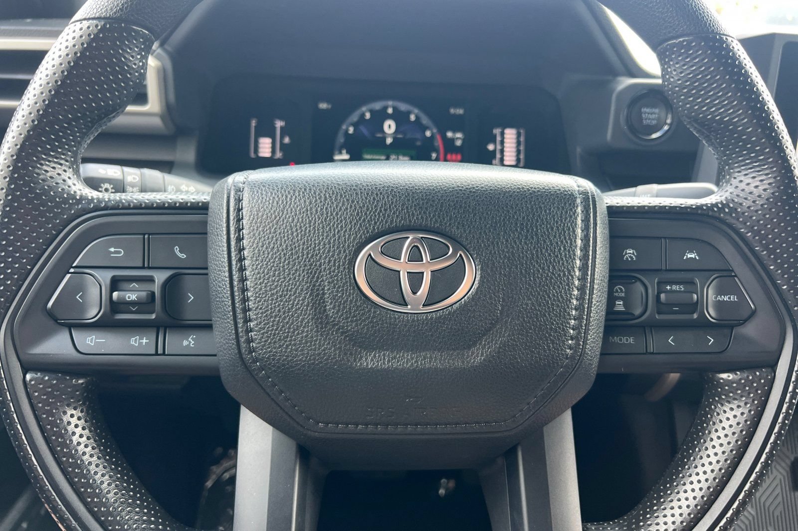 Certified 2025 Toyota Tacoma SR5 AWD/4WD image 22