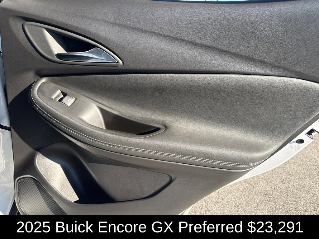 Used 2025 Buick Encore GX Preferred AWD/4WD image 19