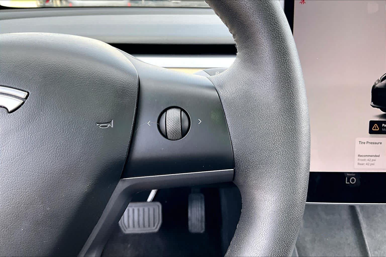 Used 2023 Tesla Model 3 Standard Range RWD image 21