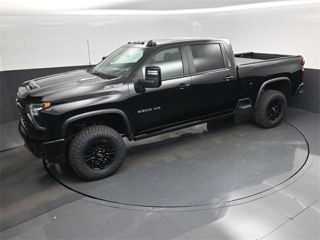 Used 2024 Chevrolet Silverado 2500 ZR2 w/ Technology Package image 47