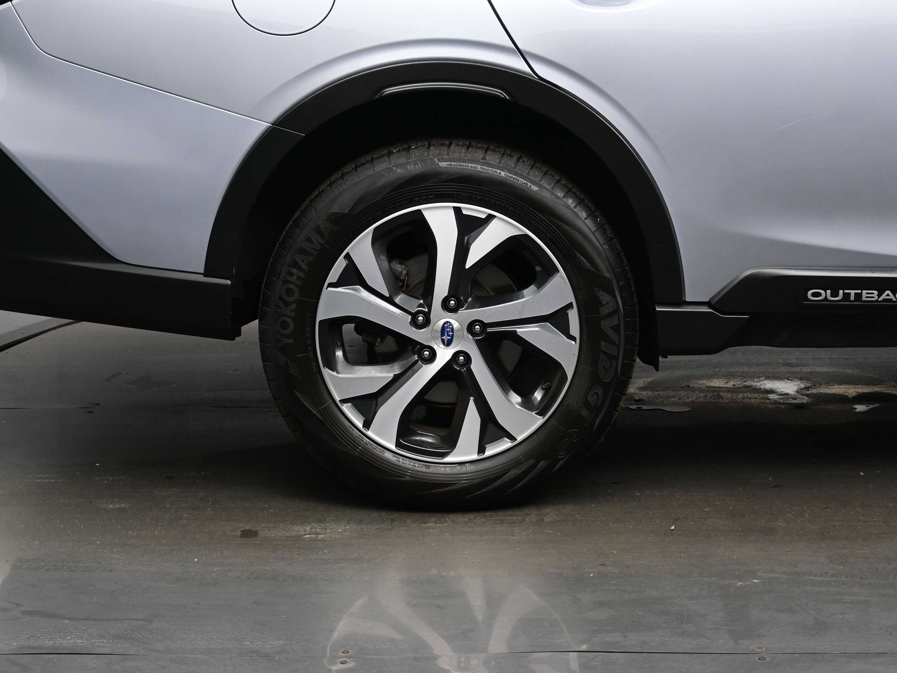 Used 2022 Subaru Outback Limited image 9