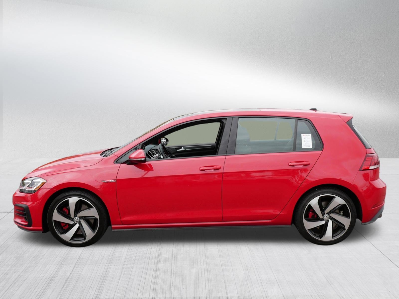 Used 2018 Volkswagen GTI SE FWD image 4